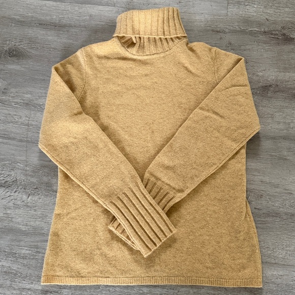 Kinross 100% Cashmere Sweater yellow Turtleneck Ribbed Blouse Top Soft M (Small) - Picture 1 of 6
